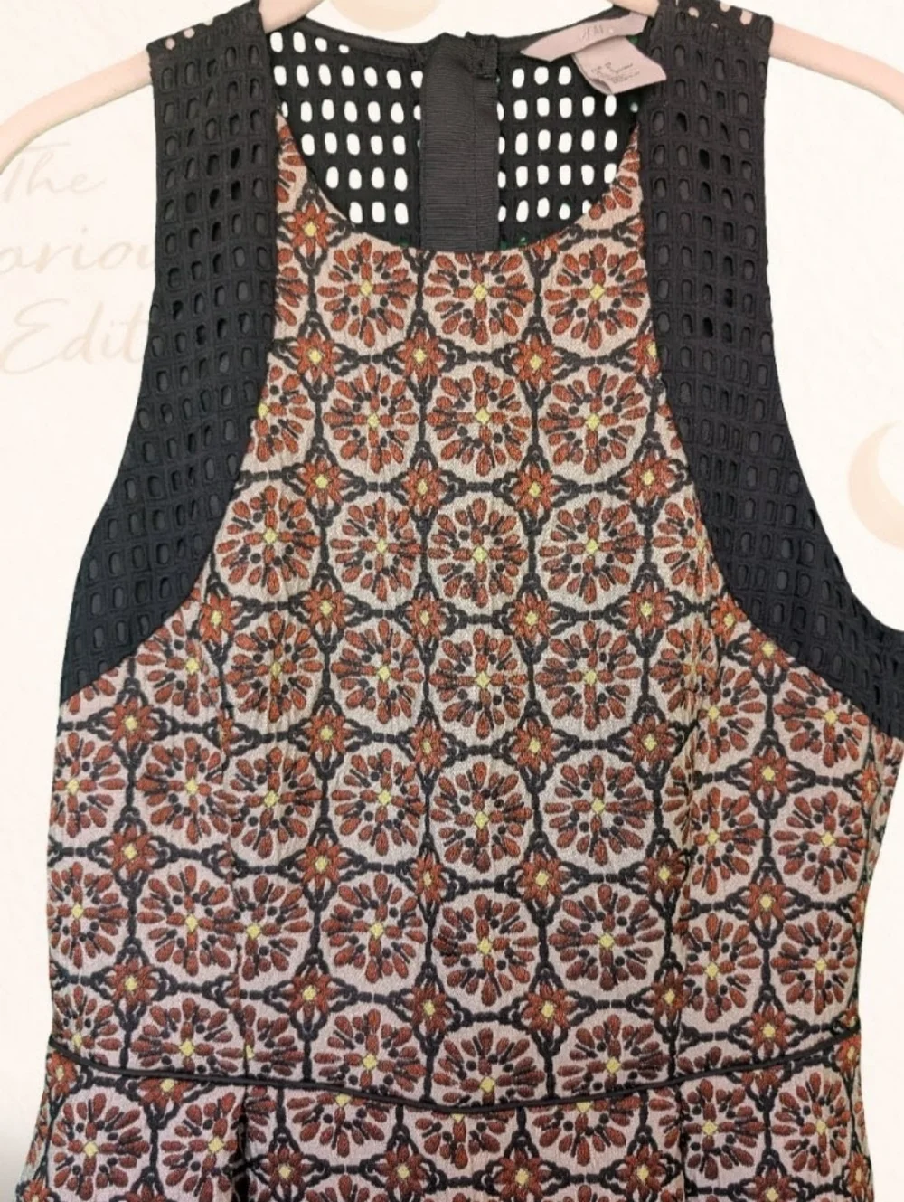 H&M Patterned Fit & Flare Dress w/ Pockets | Mixed Media | Size 8 - Picture 3 of 5